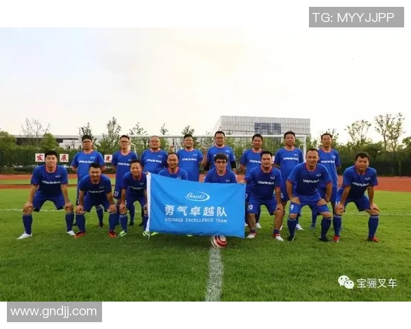 武汉足球队团队协作能力显著提升荣登全国足球团队协作排名新高